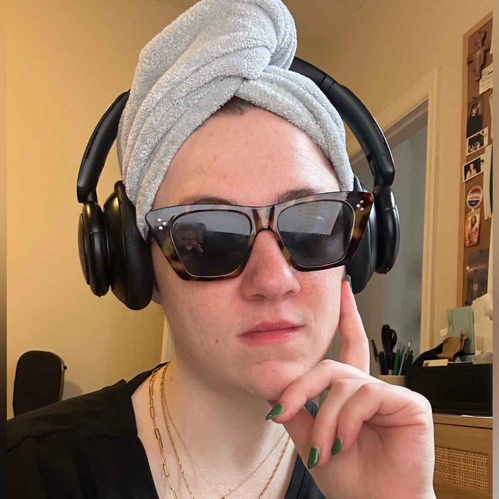 Meet your Posher, Lucy